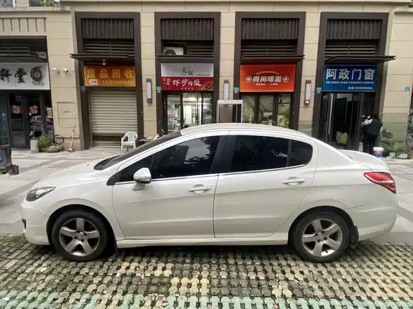 Peugeot 308 2014