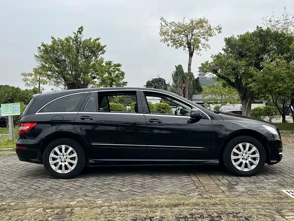 Mercedes-Benz R-Class 2016
