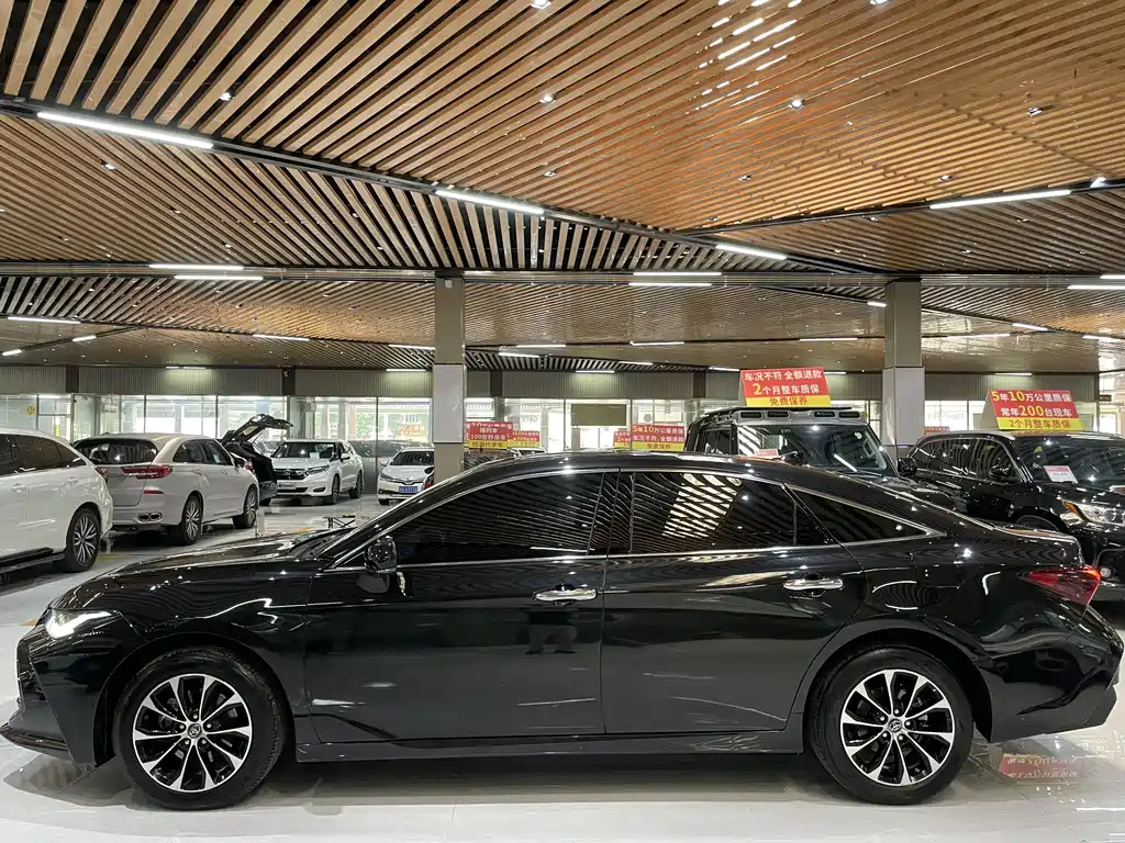 Toyota Avalon 2022 — фото 14