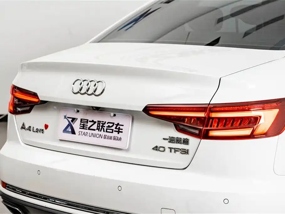 Audi A4L 2019 — фото 9