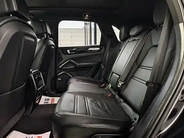 Porsche Cayenne 2019