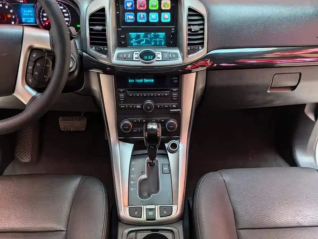 Chevrolet Captiva 2017 — фото 12