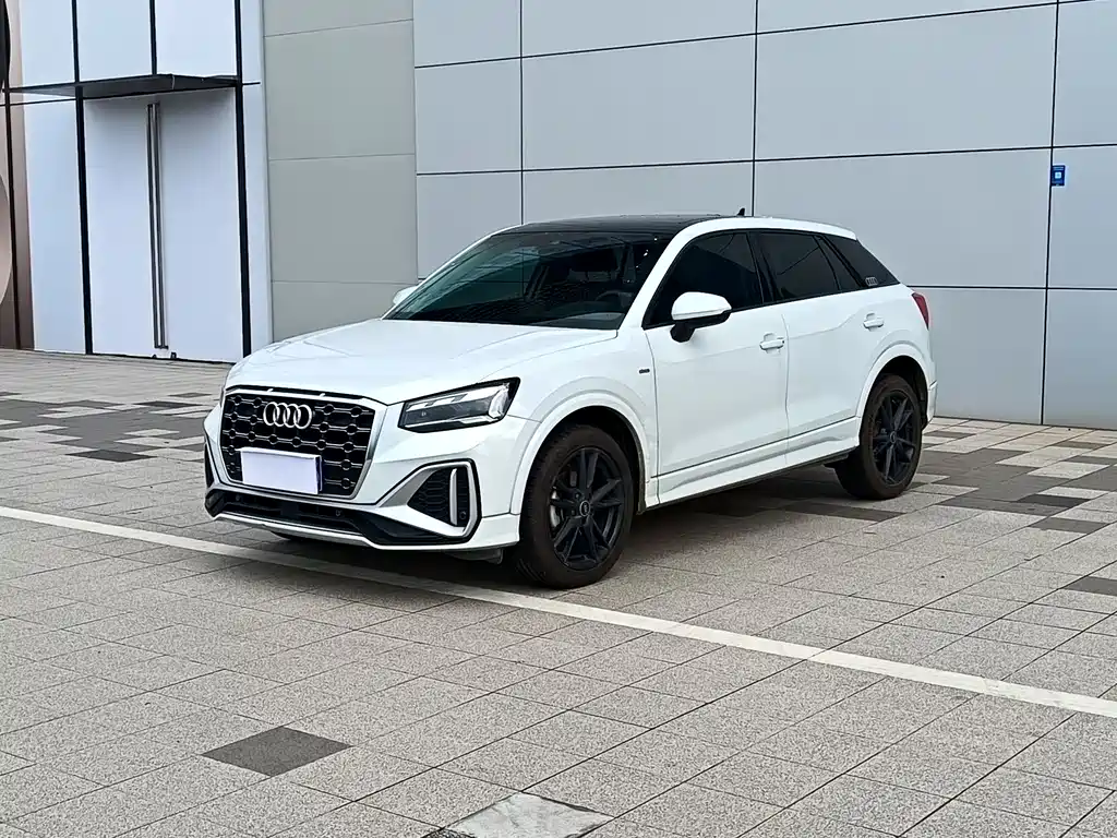 Audi Q2L 2022