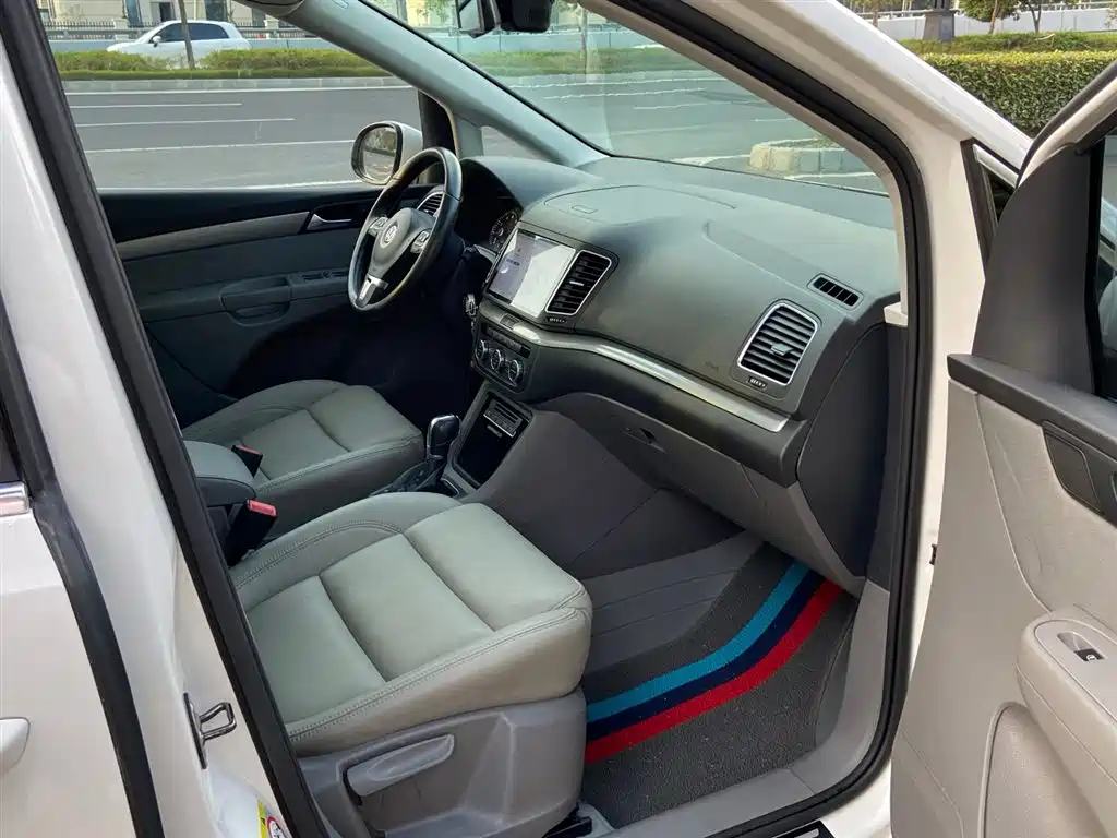 Volkswagen Sharan 2013