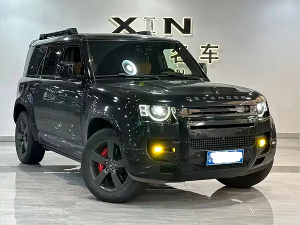 Land Rover Defender 2023