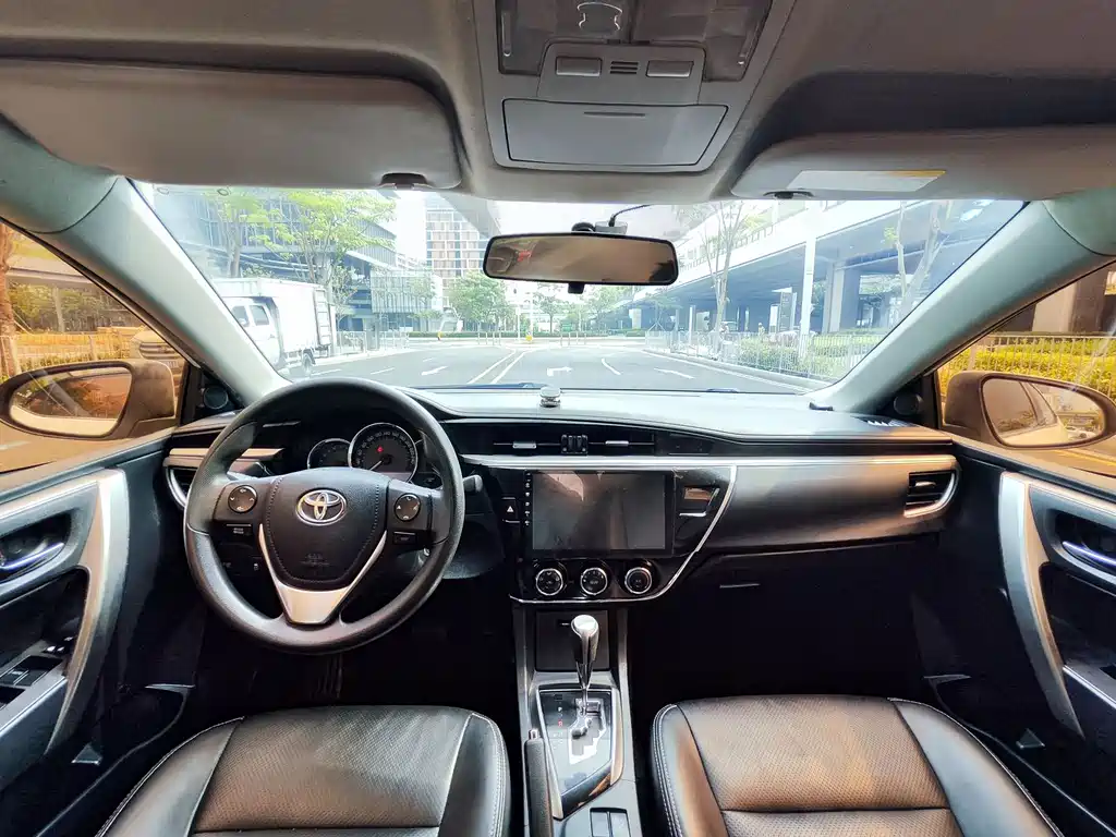 Toyota Corolla 2016 — фото 11