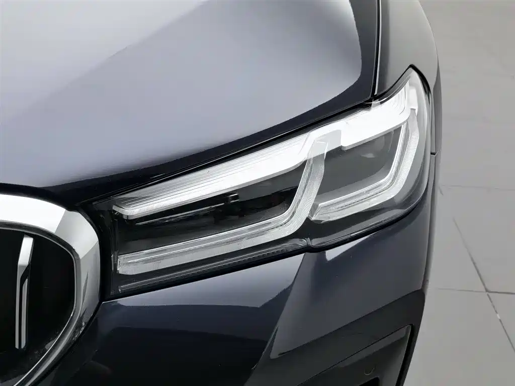 BMW 5 Series 2021