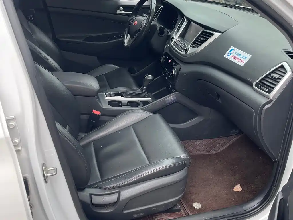 Hyundai Tucson 2018 — фото 11