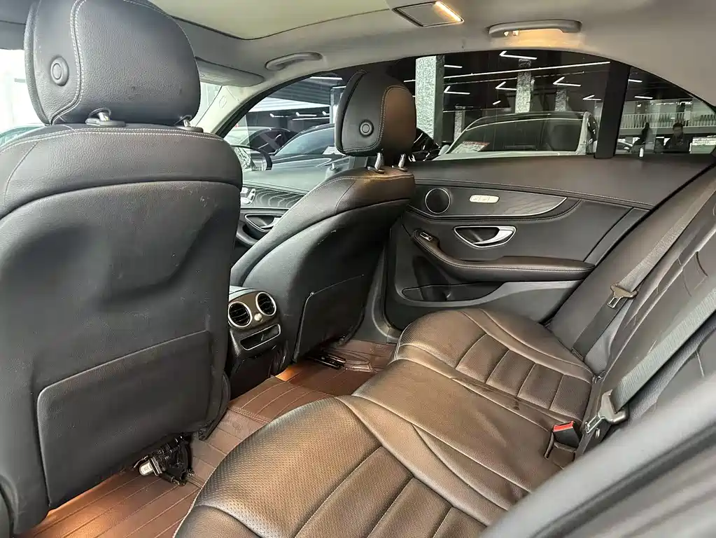 Mercedes-Benz C-Class 2019 — фото 7