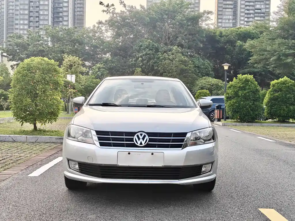 Volkswagen Lavida 2014