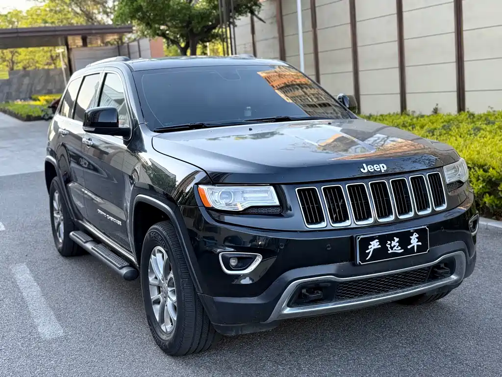 Jeep Grand Cherokee 2016 — фото 3