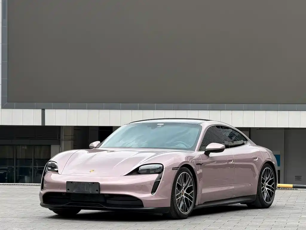 Porsche Taycan 2023