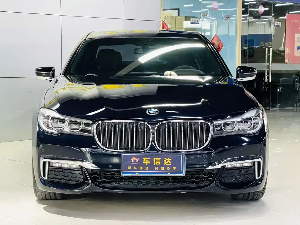 BMW 7 Series 2018 — фото 2