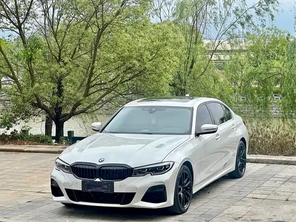 BMW 3 Series 2022