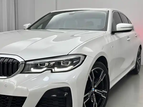 BMW 3 Series 2021