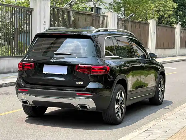 Mercedes-Benz GLB 2024