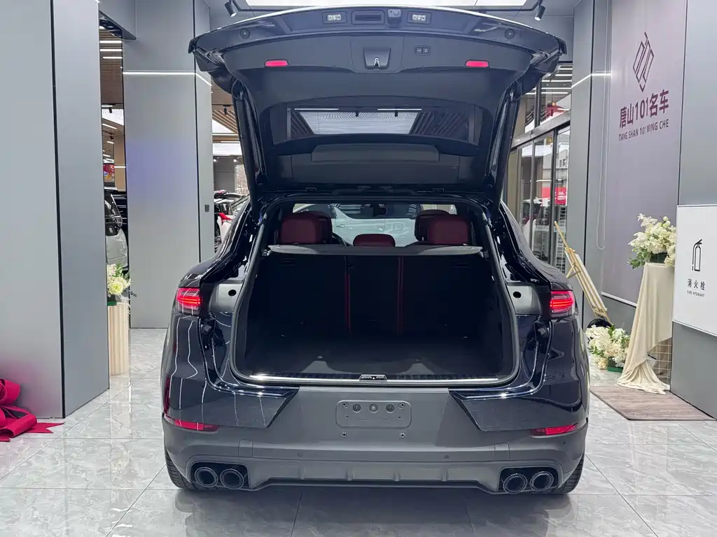 Porsche Cayenne 2023 — фото 12