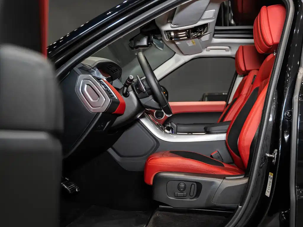 Land Rover Sport 2020 — фото 11