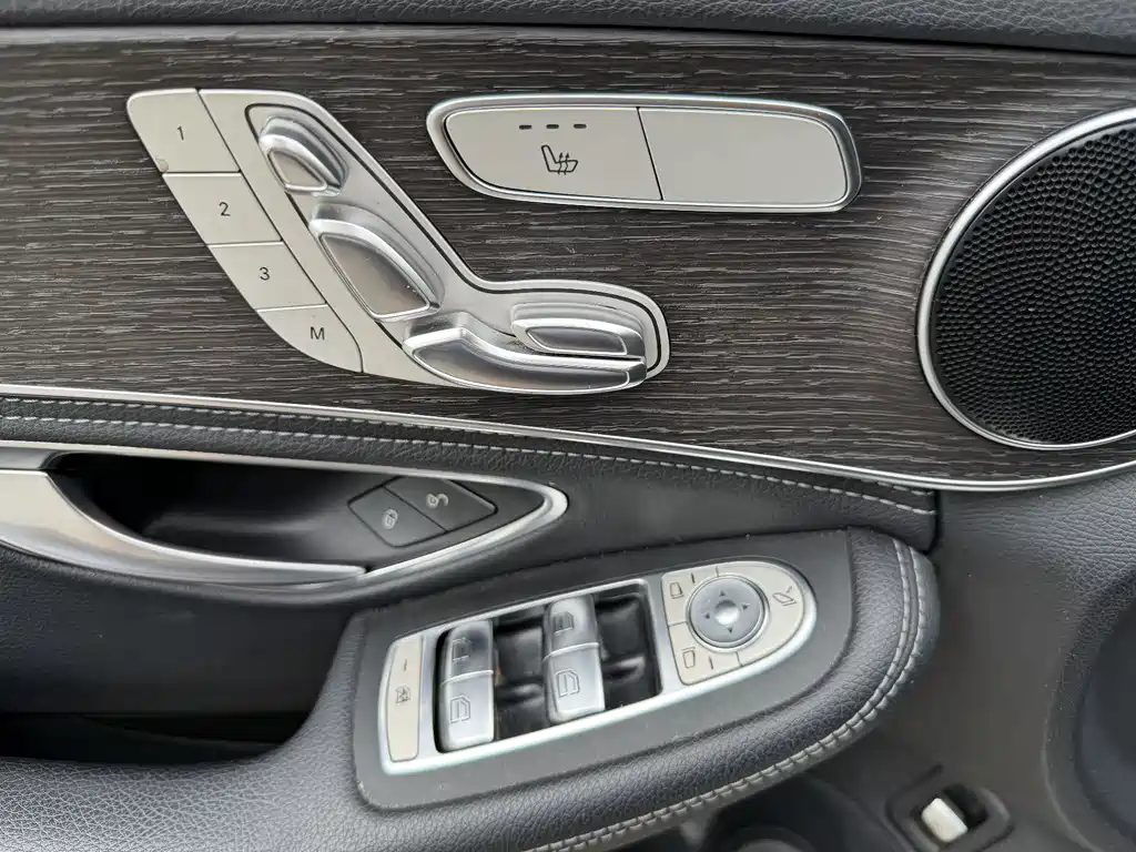 Mercedes-Benz C-Class 2020 — фото 10
