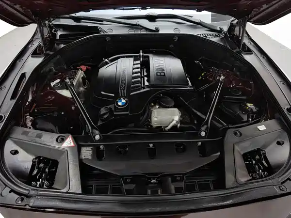 BMW 5 Series GT 2016