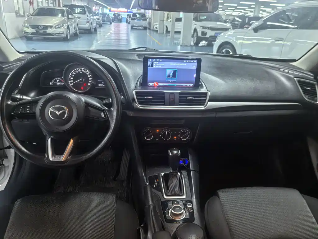 Mazda 3 Axela 2017