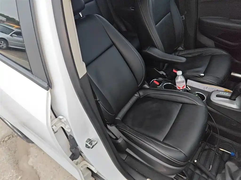 Chevrolet Trax 2015 — фото 25