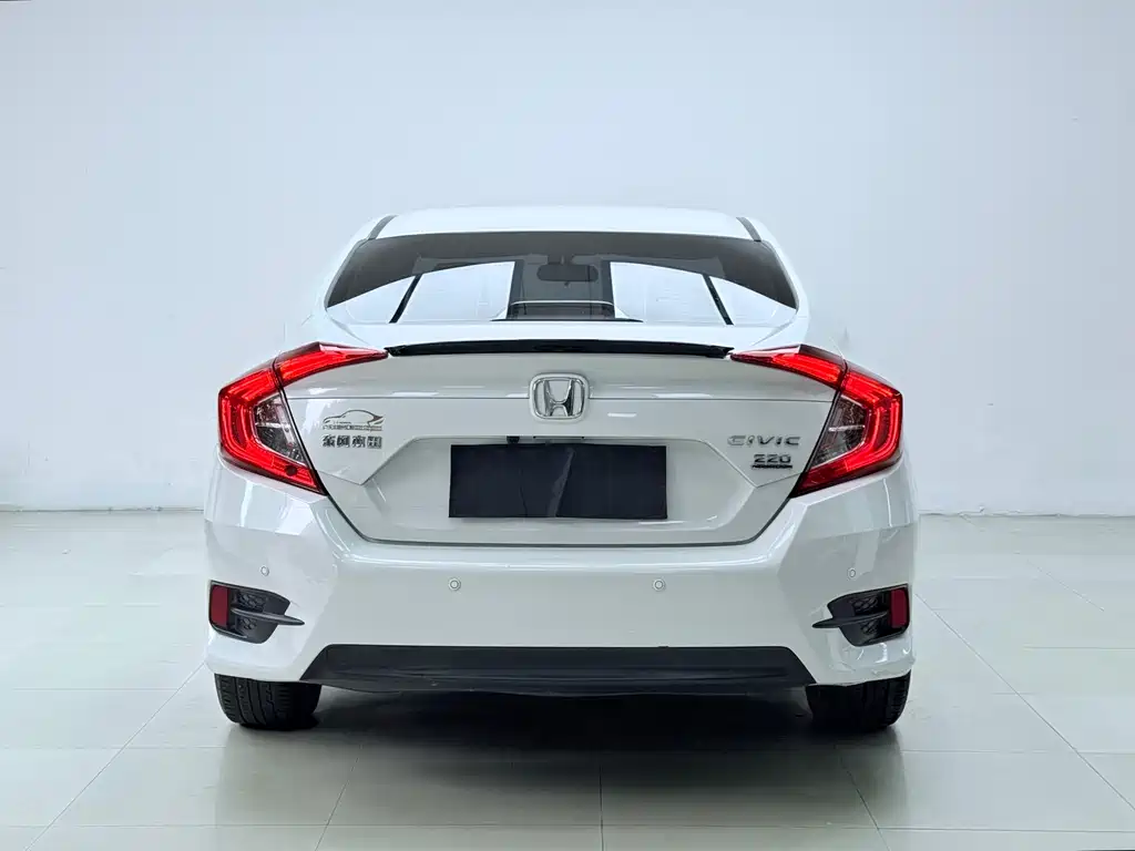 Honda Civic 2021 — фото 12