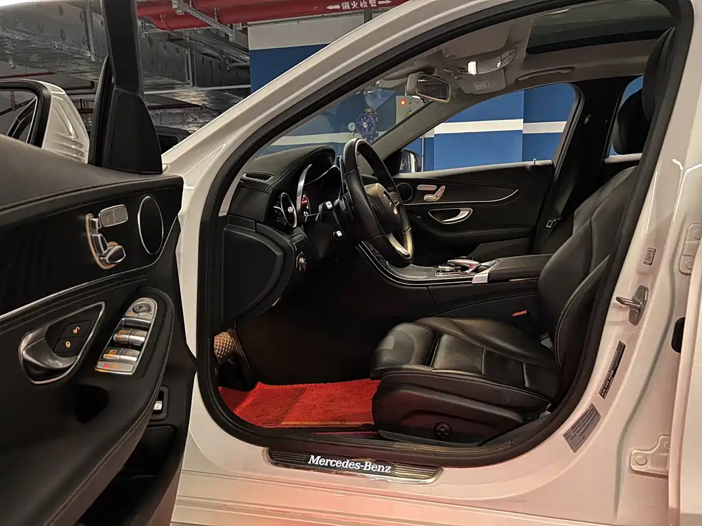 Mercedes-Benz C-Class 2018