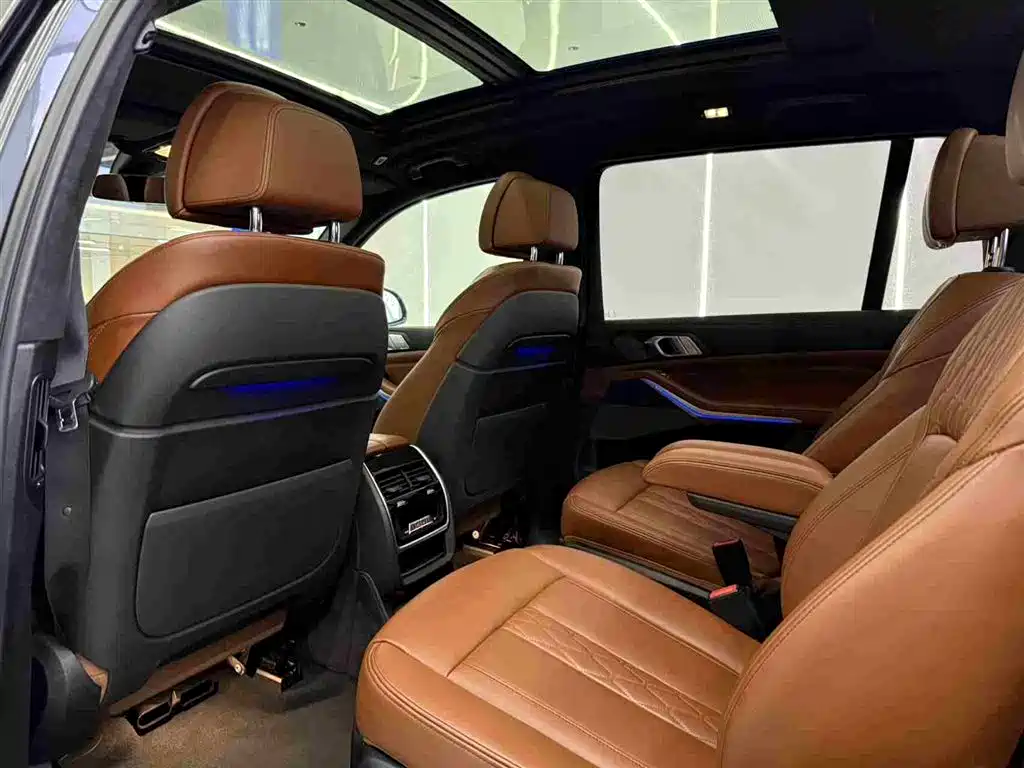 BMW X7 2021 — фото 14