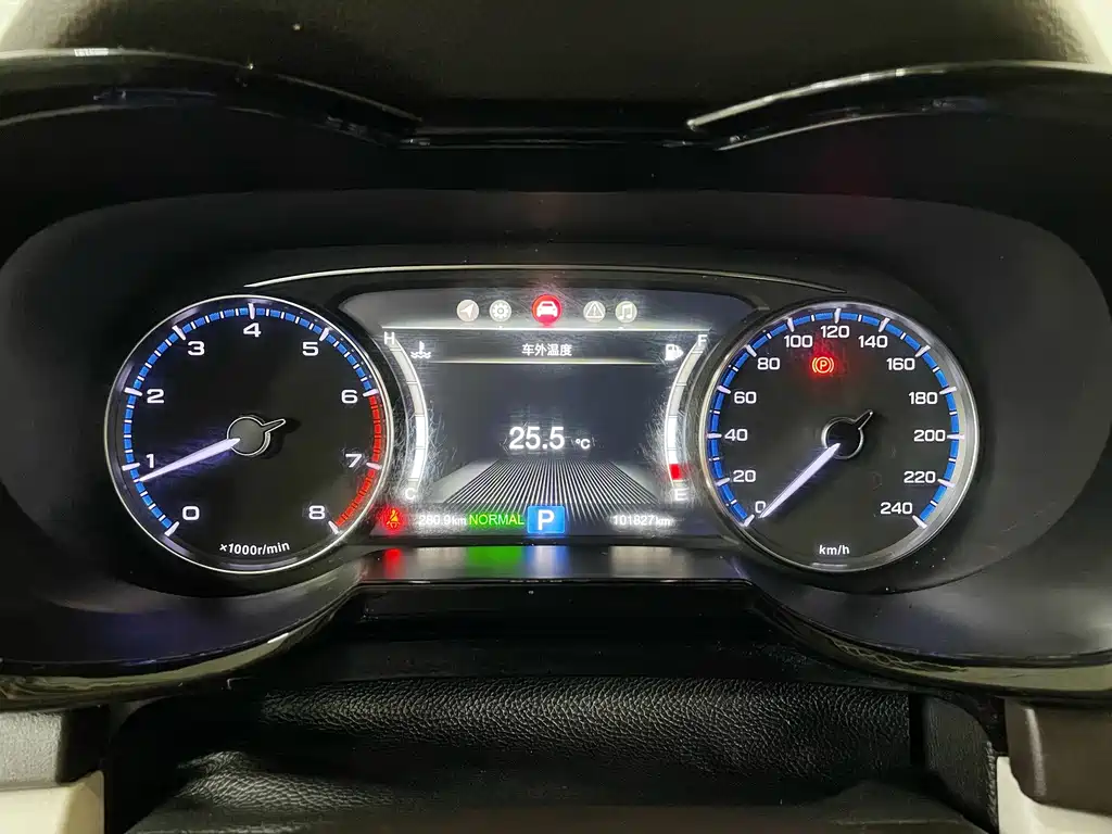 GAC Trumpchi GS8 2017 — фото 22