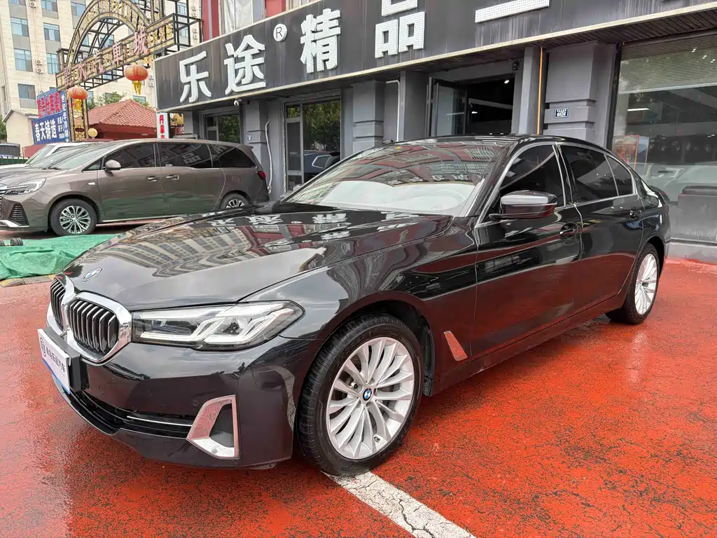 BMW 5 Series 2022