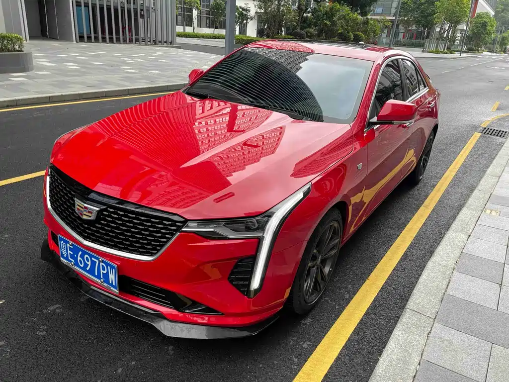 Cadillac CT4 2023 — фото 1