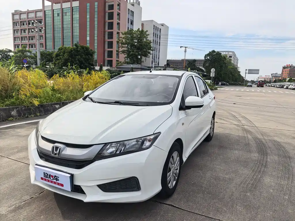 Honda City 2016 — фото 1