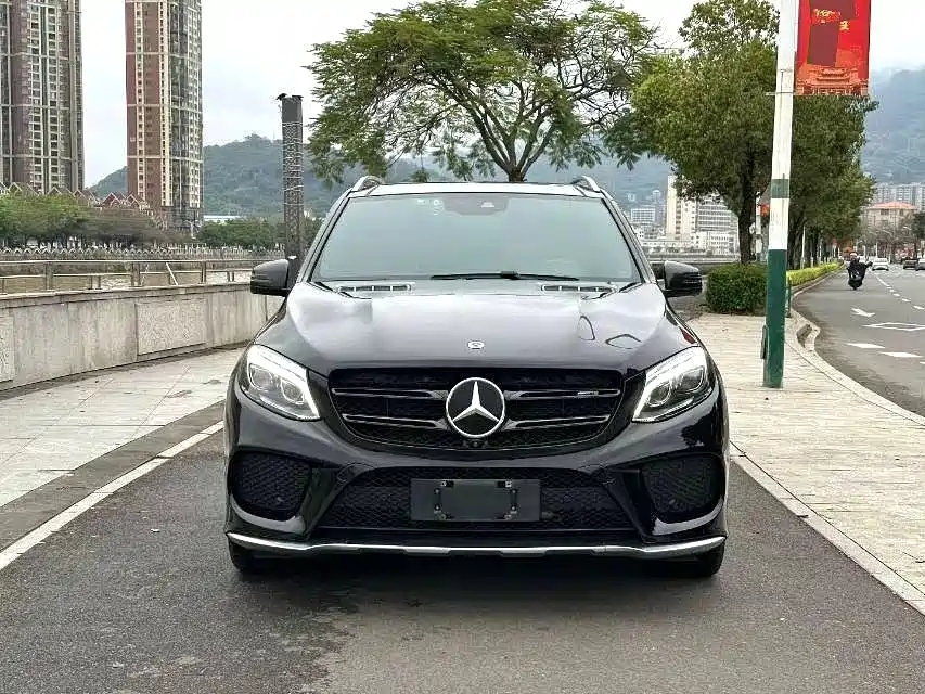 Mercedes-Benz GLE AMG 2018 — фото 3