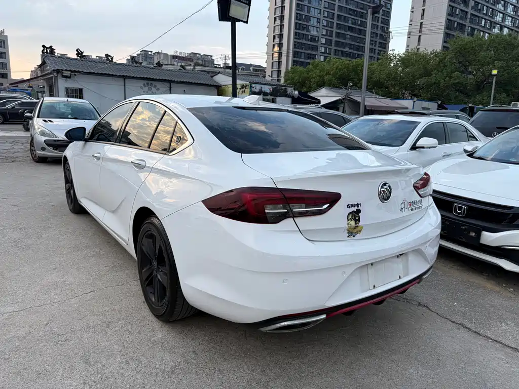 Buick Regal 2018 — фото 8