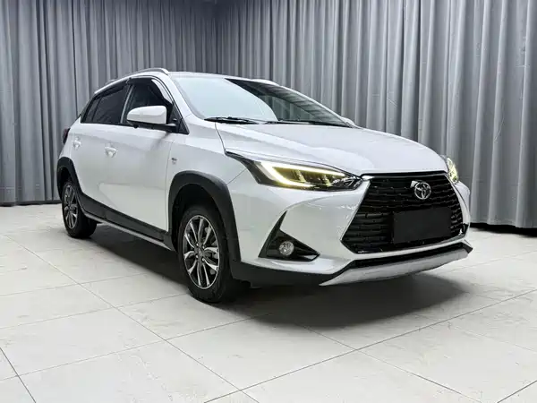 Toyota Yaris L 2022