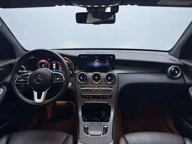 Mercedes-Benz GLC 2021