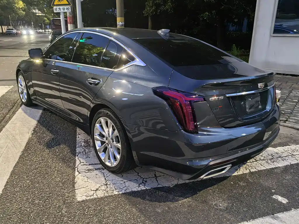 Cadillac CT5 2022 — фото 15