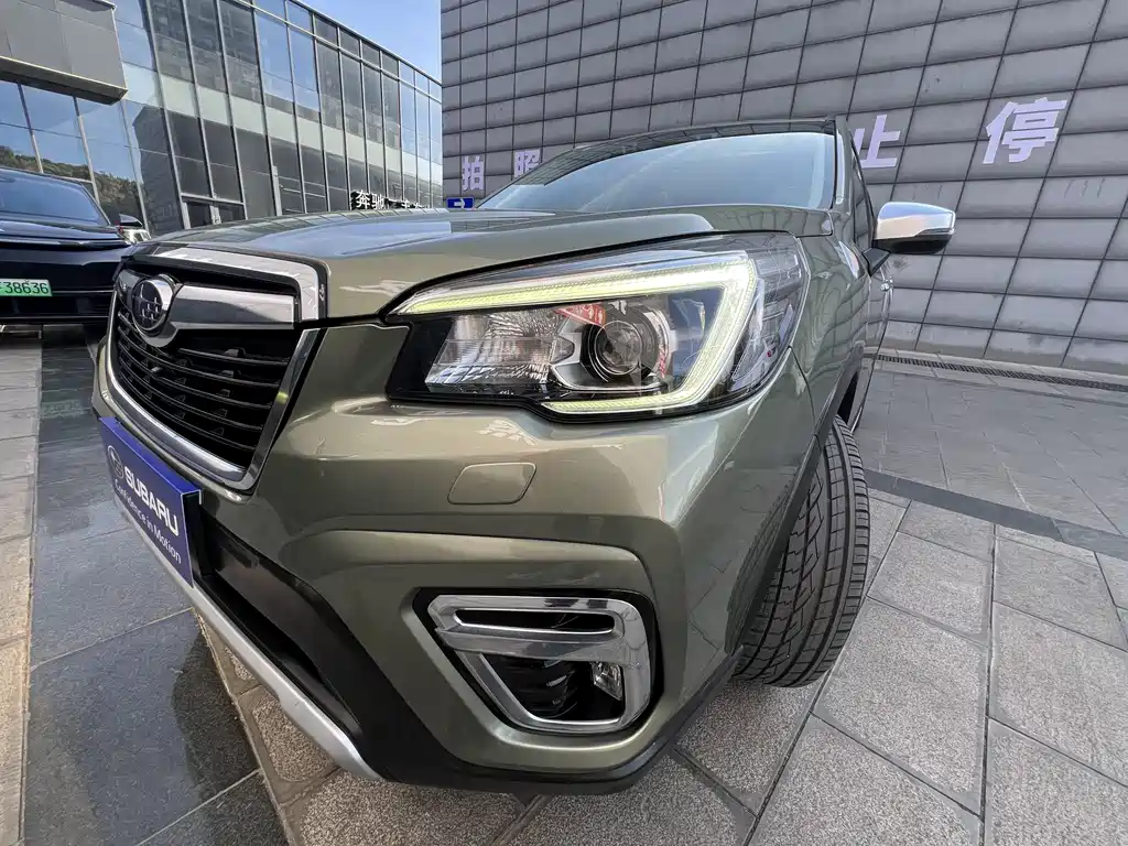 Subaru Forester 2018 — фото 21