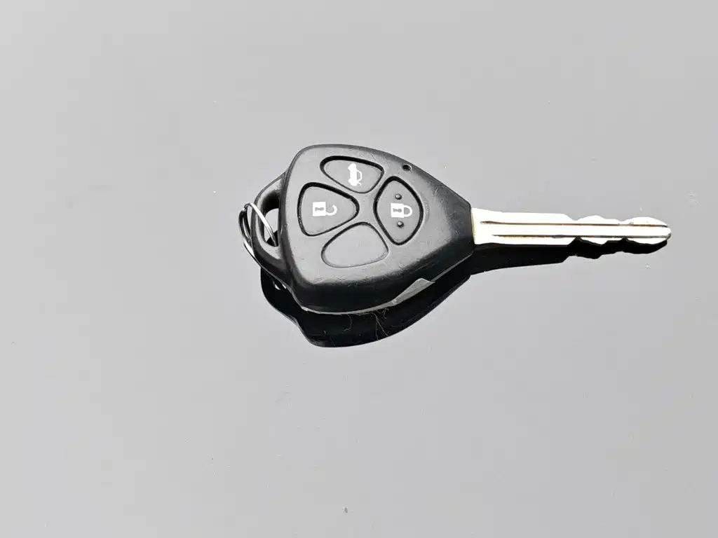 Toyota Camry 2012 — фото 19