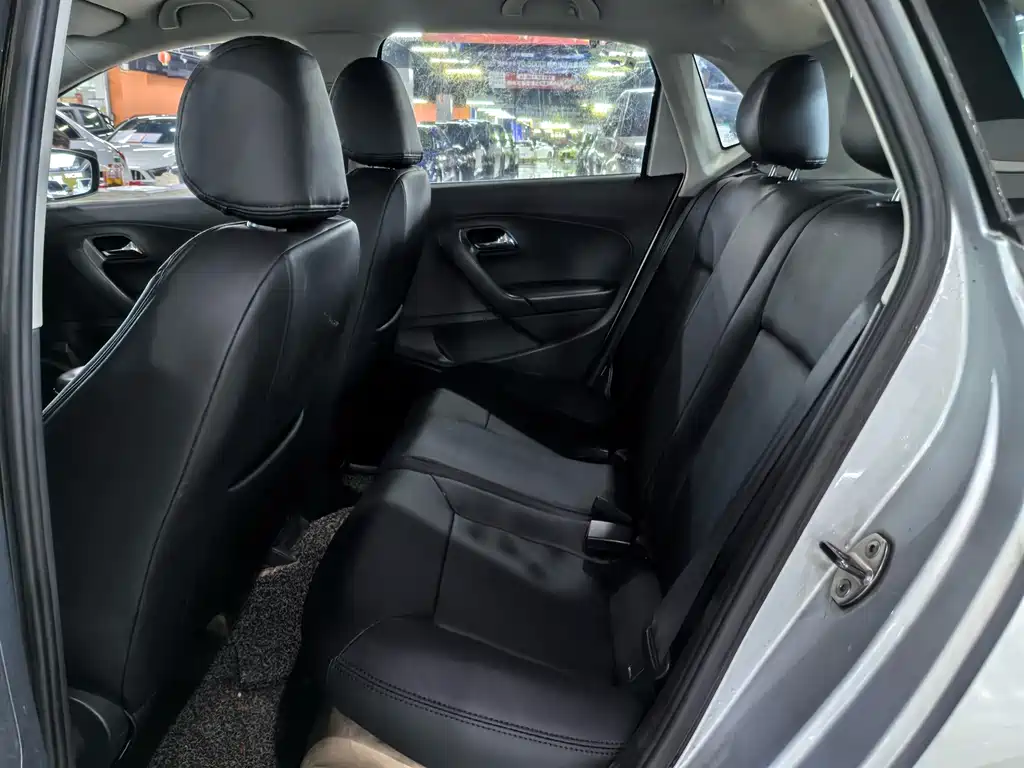 Volkswagen Polo 2013