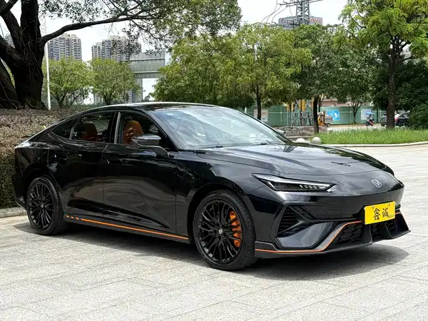 Changan UNI-V 2025
