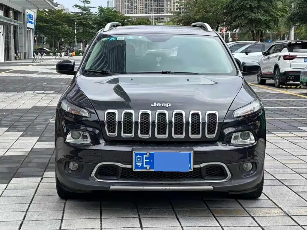 Jeep Cherokee 2018 — фото 1