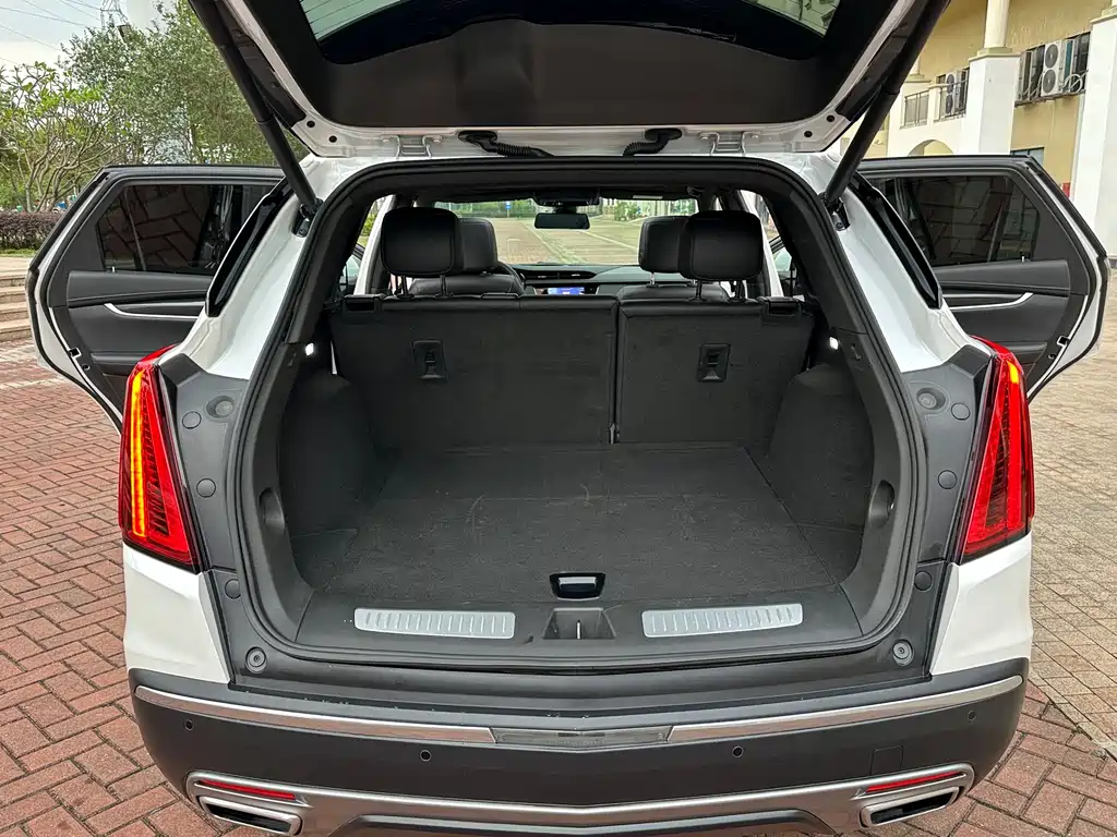 Cadillac XT5 2020 — фото 25
