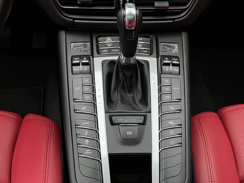 Porsche Macan 2020 — фото 18