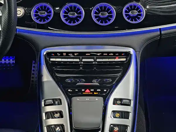 Mercedes-Benz AMG GT 2025