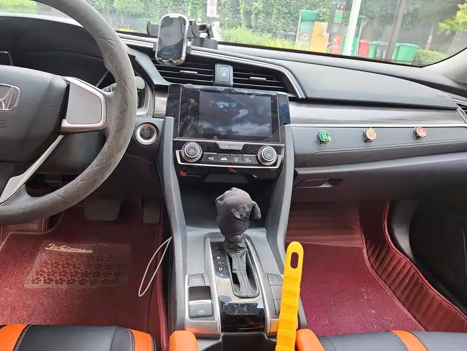 Honda Civic 2020 — фото 13