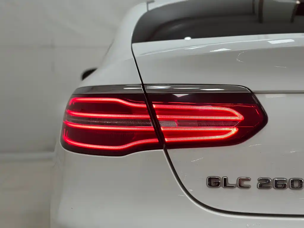 Mercedes-Benz GLC Coupe 2017 — фото 19
