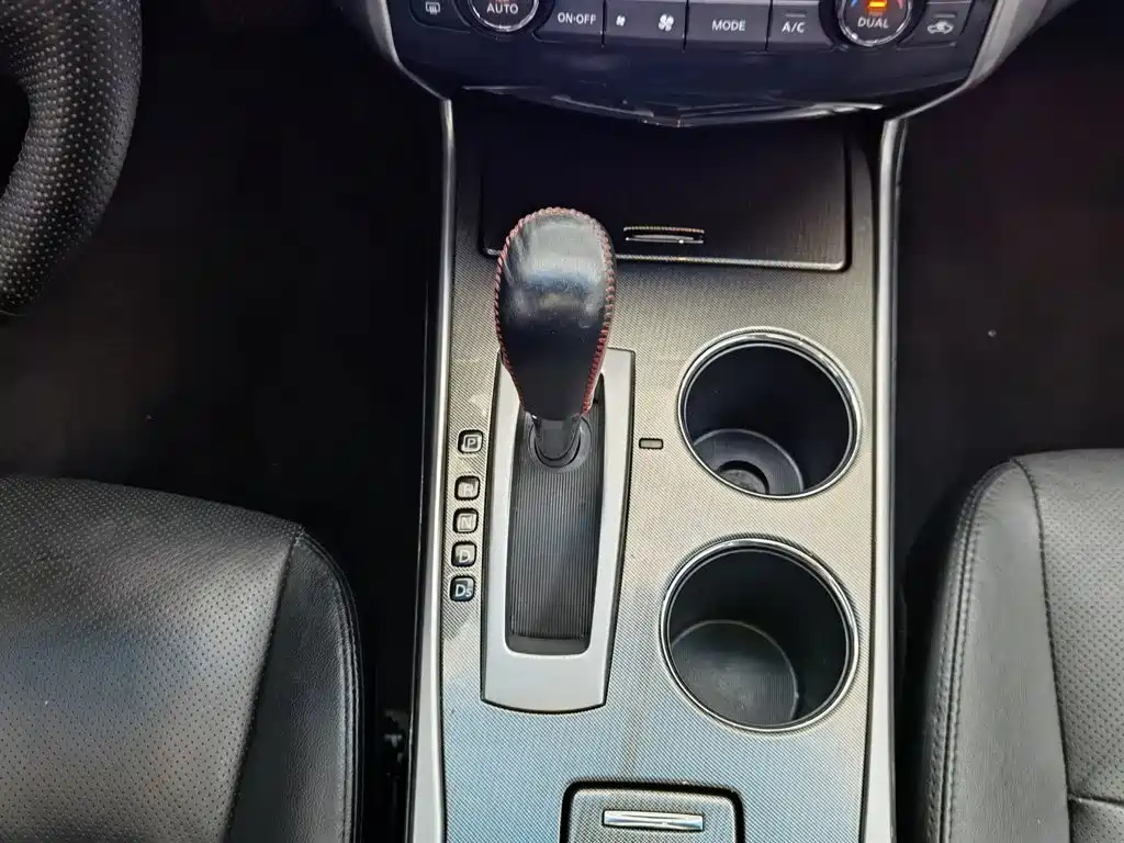 Nissan Teana 2016 — фото 13