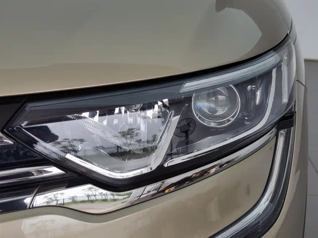 Renault Koleos 2018 — фото 7